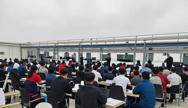 北京企业网站设计公司:两种网站搭建方式的取舍分析