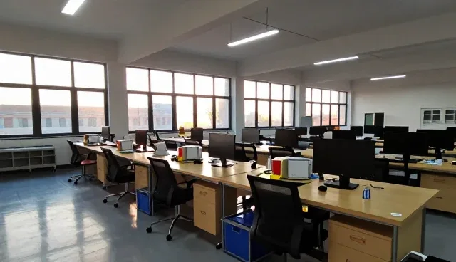 苏州建网站的两种做法对比及实际取舍